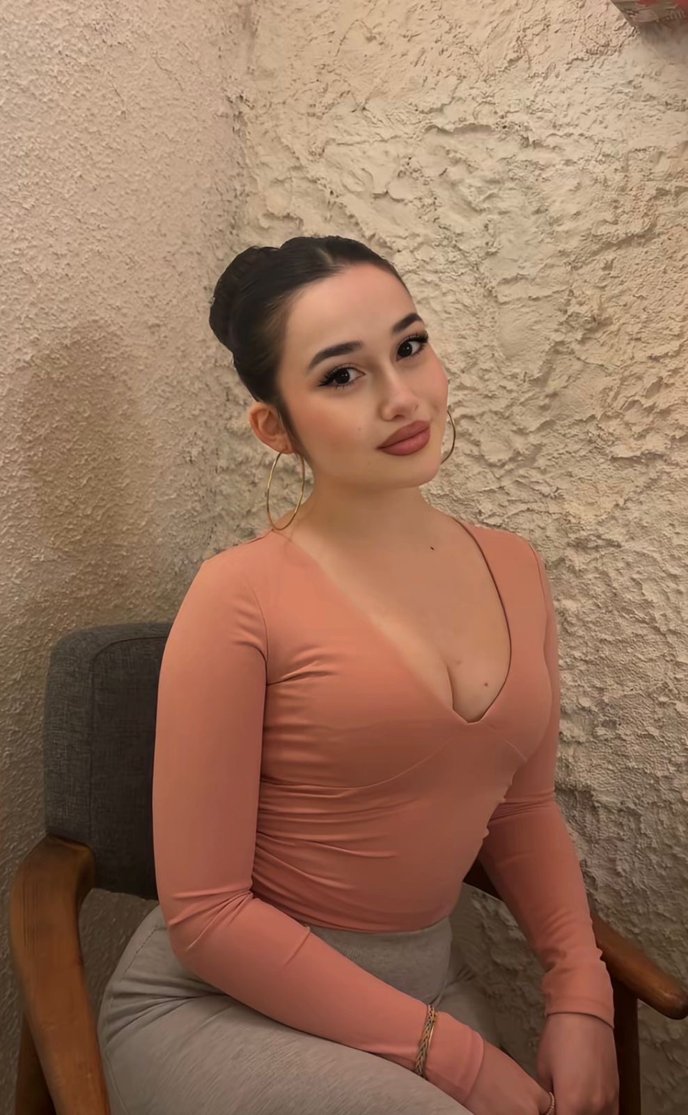 Rüştiye Seanslık Bayan Escort Beyaz