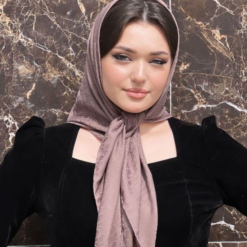 Bursa Kendine Güvenen Kadın Escort Funda